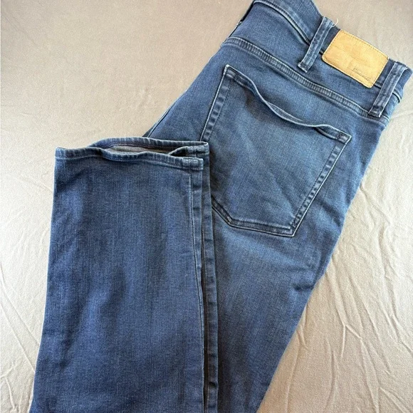 Madewell Men’s Athletic Slim Jeans Size 38x32 Excellent Preowned Condition - Picture 5 of 6